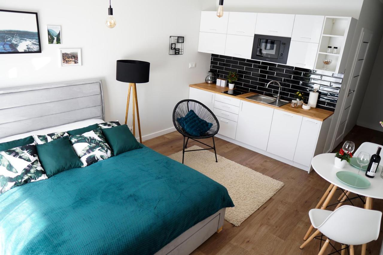 Vizzit Us Premium Apartments Warszawa Exteriör bild